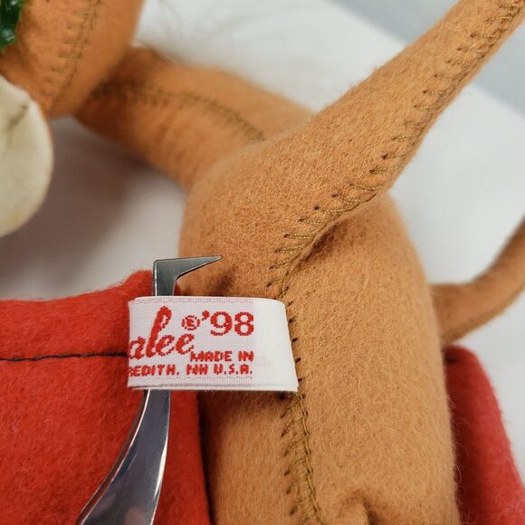 Annalee Dolls 8" Reindeer With Saddlebags Carrying Letters 1998 - Picture 15 of 16